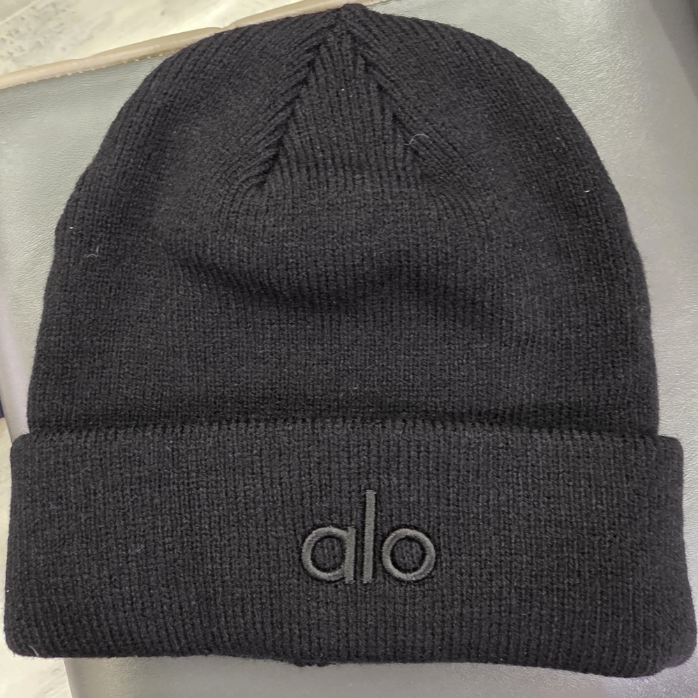 ALO Yoga Dark Knit Hat